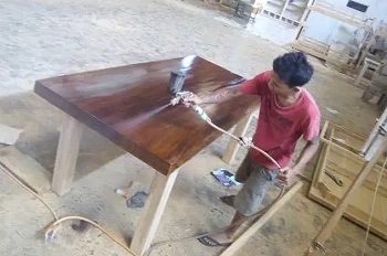jasa tukang cat furnitur kayu bali